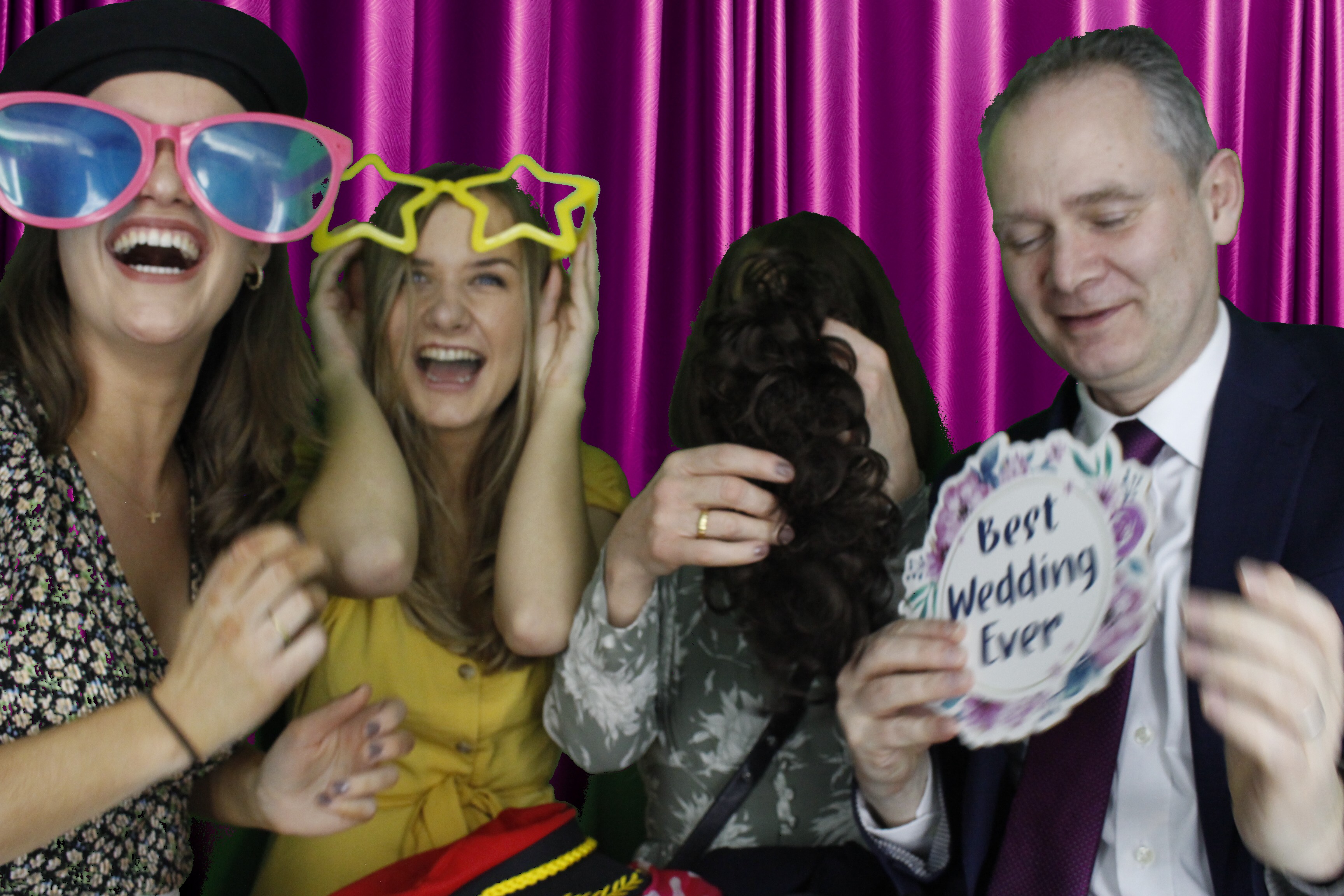 Mr & Mrs Mills | View more photos from the event at gallery.myphotoboothexperience.co.uk/u/MyPhotoBoothExperienceLtd/Mr-Mrs-Mills